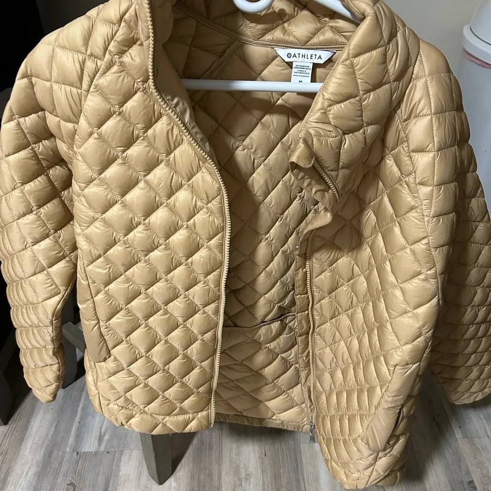Athleta Quilted Tan Puffer Jacket - Picture 4 of 8